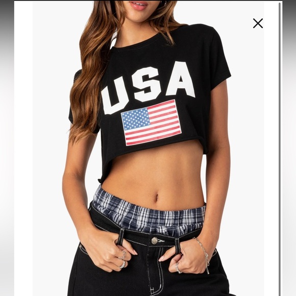 Edikted USA Oversize Crop Graphic T-Shirt Size Medium. - Picture 1 of 6